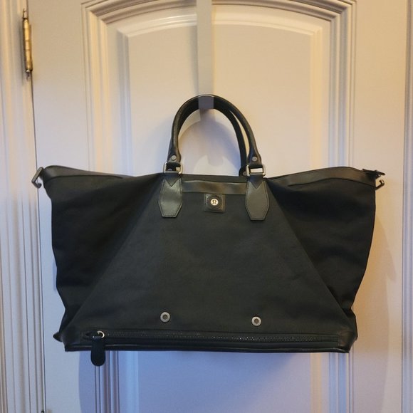 Lululemon Tote - Picture 1 of 17